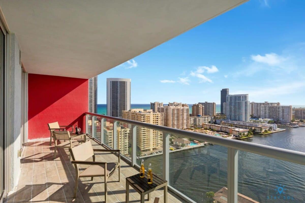 Apartment Modern Balcony W View Pool Hallandale Beach
